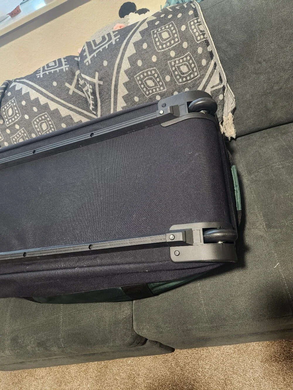 L. L. Bean Adventure Rolling Duffle XL 95L with Extended Handle Very Gently Used